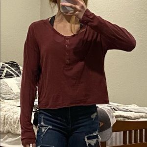 burgundy long sleeve crop